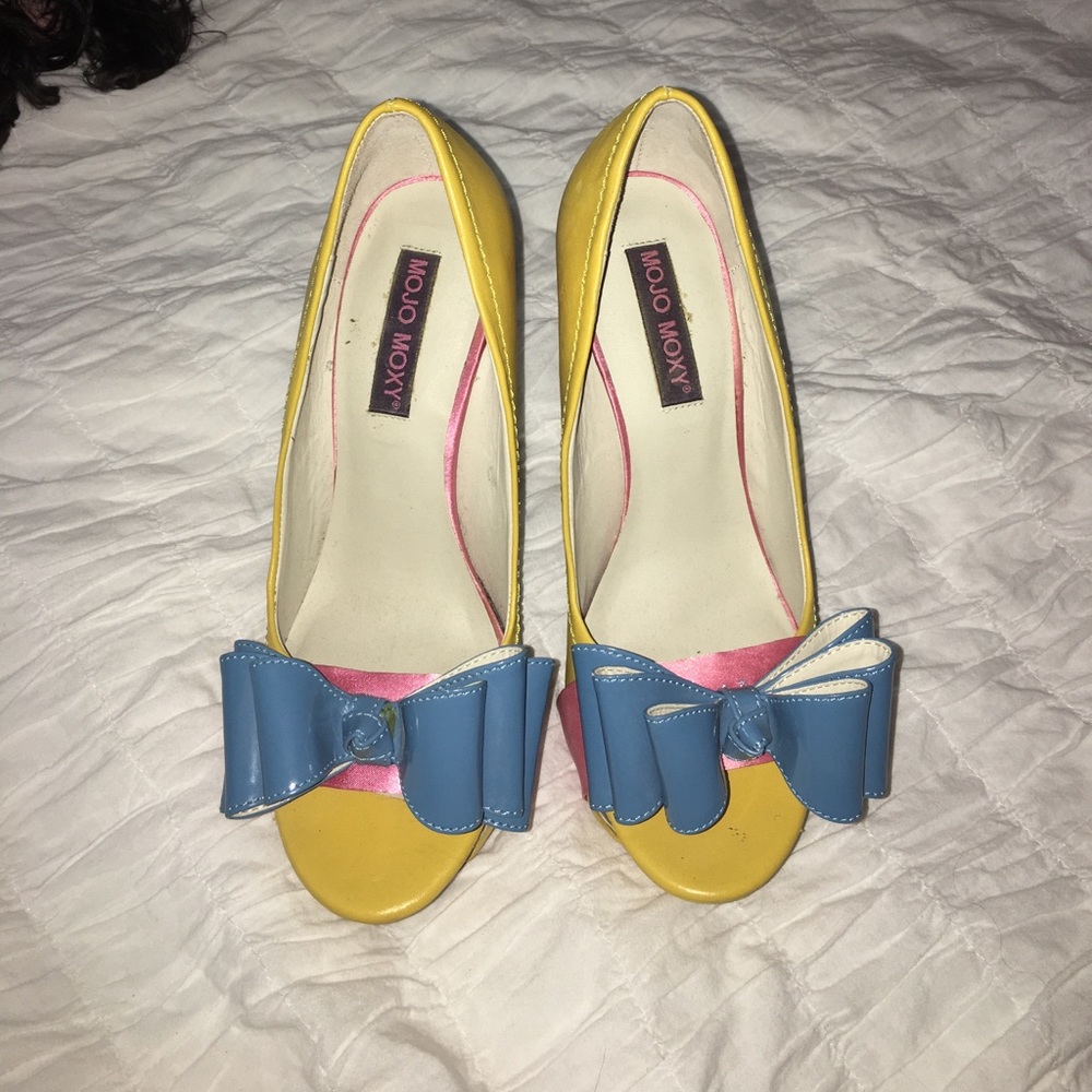 Mojo Moxy Pumps/ Heels