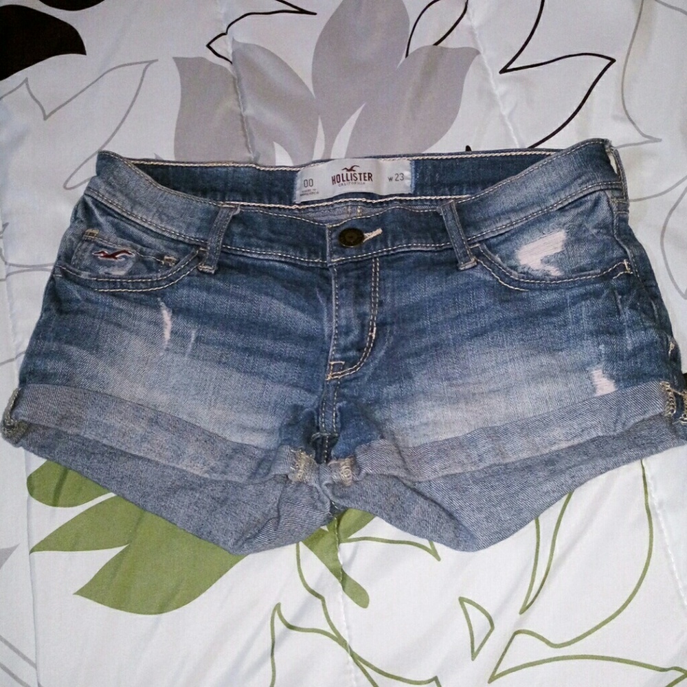 Hollister jean shorts