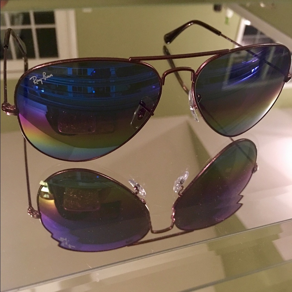 Ray-Ban Dark Bronze & Blue Mirror Aviator 😎