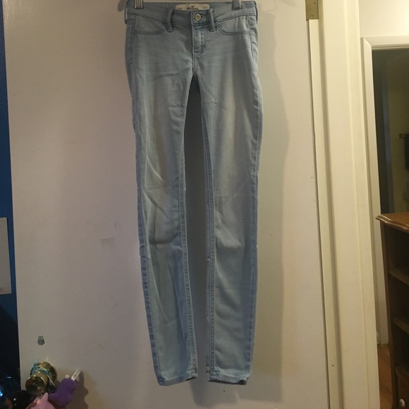 Hollister light wash jegging - Picture 3 of 7