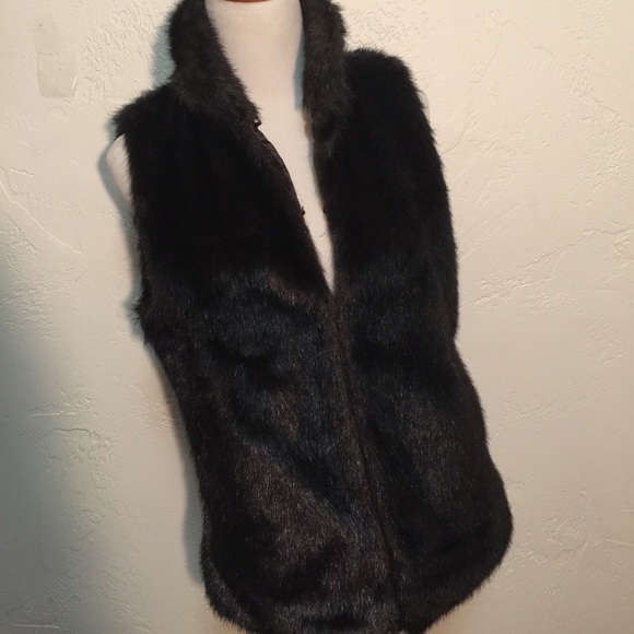 Simply Vera Vera Wang Faux Fur Vest Sz 