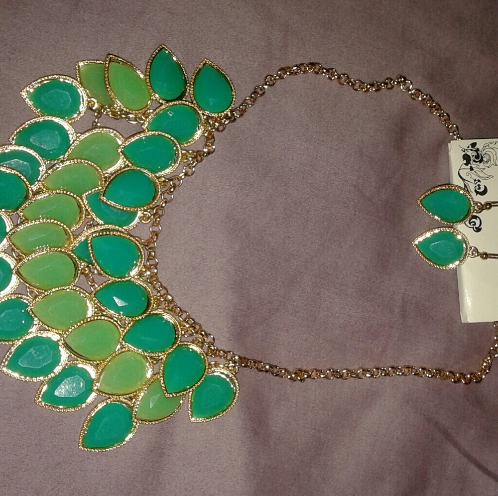Necklace with earrings