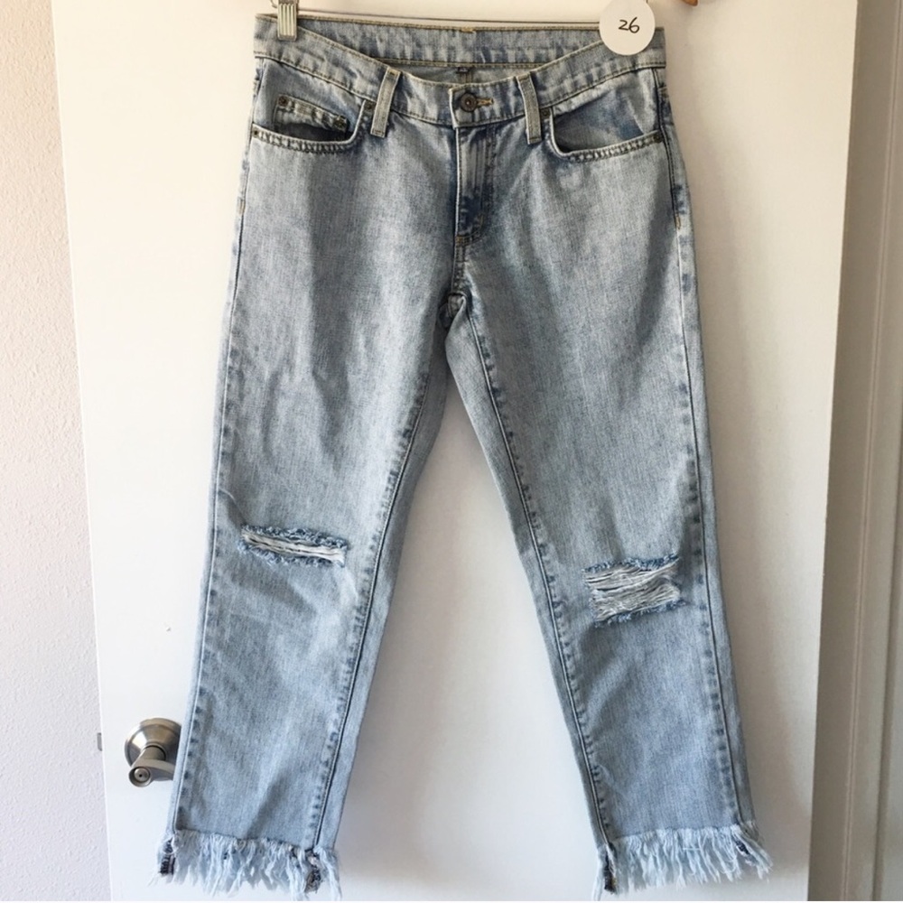 27 BNWT Carmar distressed ankle jeans - Picture 5 of 7