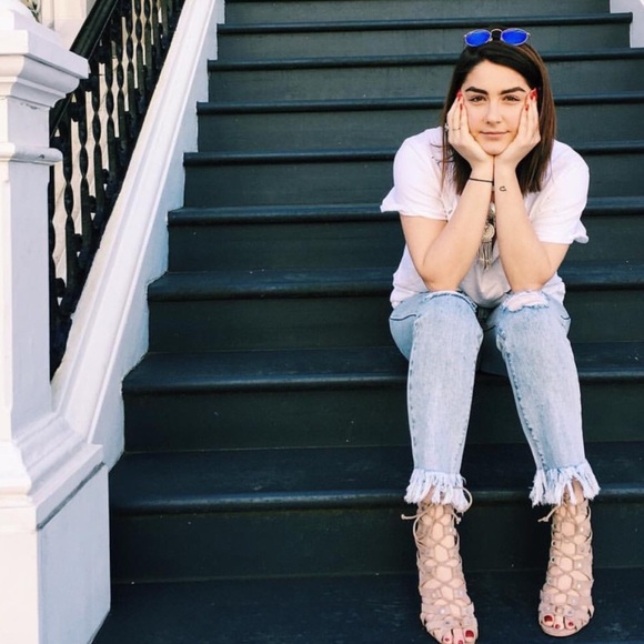 27 BNWT Carmar distressed ankle jeans - Picture 3 of 7