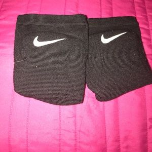 Nike Knee Pads