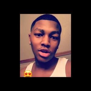 Meet your Posher, Derrick