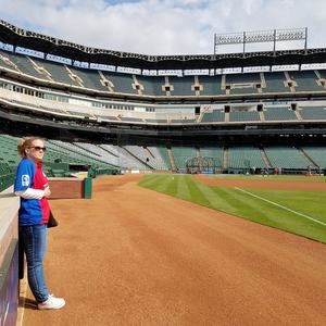 Meet your Posher, Leslie