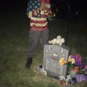 Meet your Posher, Riley