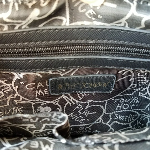 Betsey Johnson Large Bow Tie Tote - Picture 5 of 8