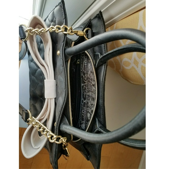 Betsey Johnson Large Bow Tie Tote - Picture 7 of 8