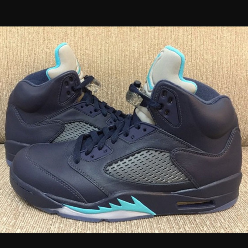 Jordan 5's "Hornets" SZ-12
