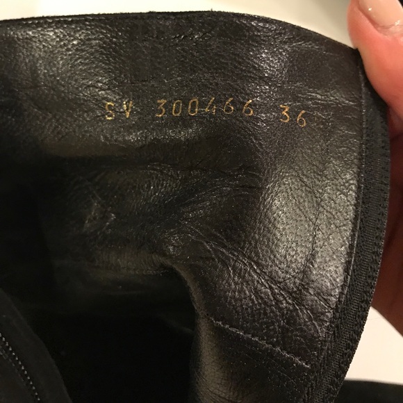 Authentic YSL boots - Picture 5 of 6