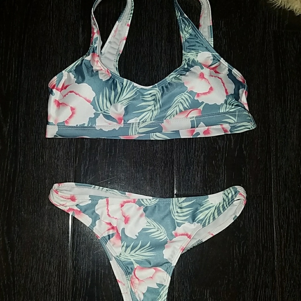 BRAND NEW Floral Two Peice Bikini