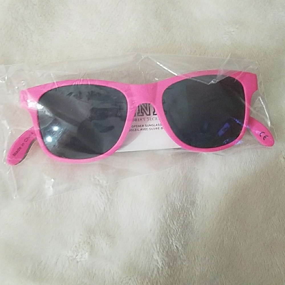 🕶FREE PINK VS BOTTLE OPENER SUNGLASSES w/$25