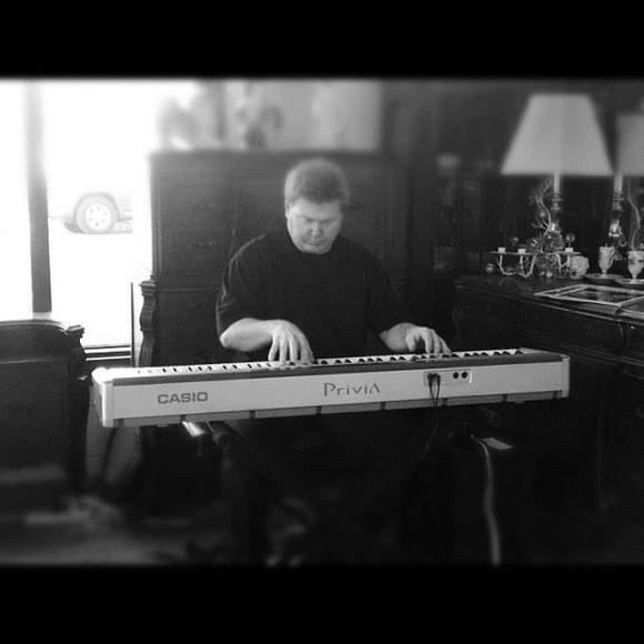 Meet your Posher, Chris - Picture 1 of 1