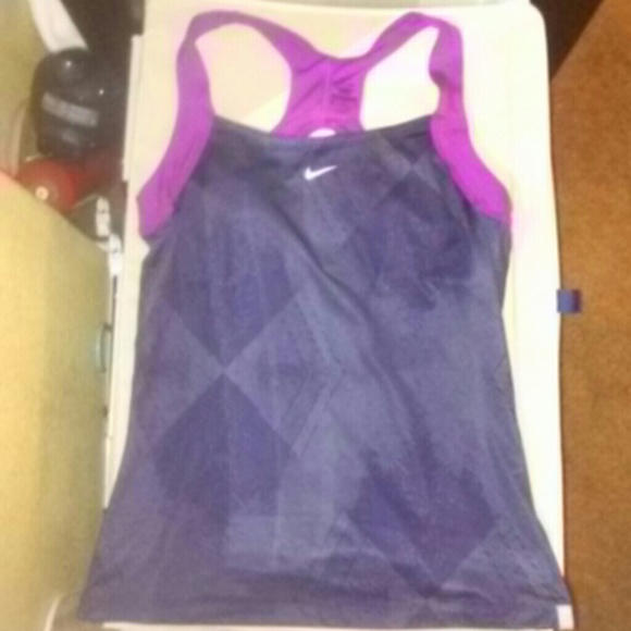 Nike - Picture 1 of 3