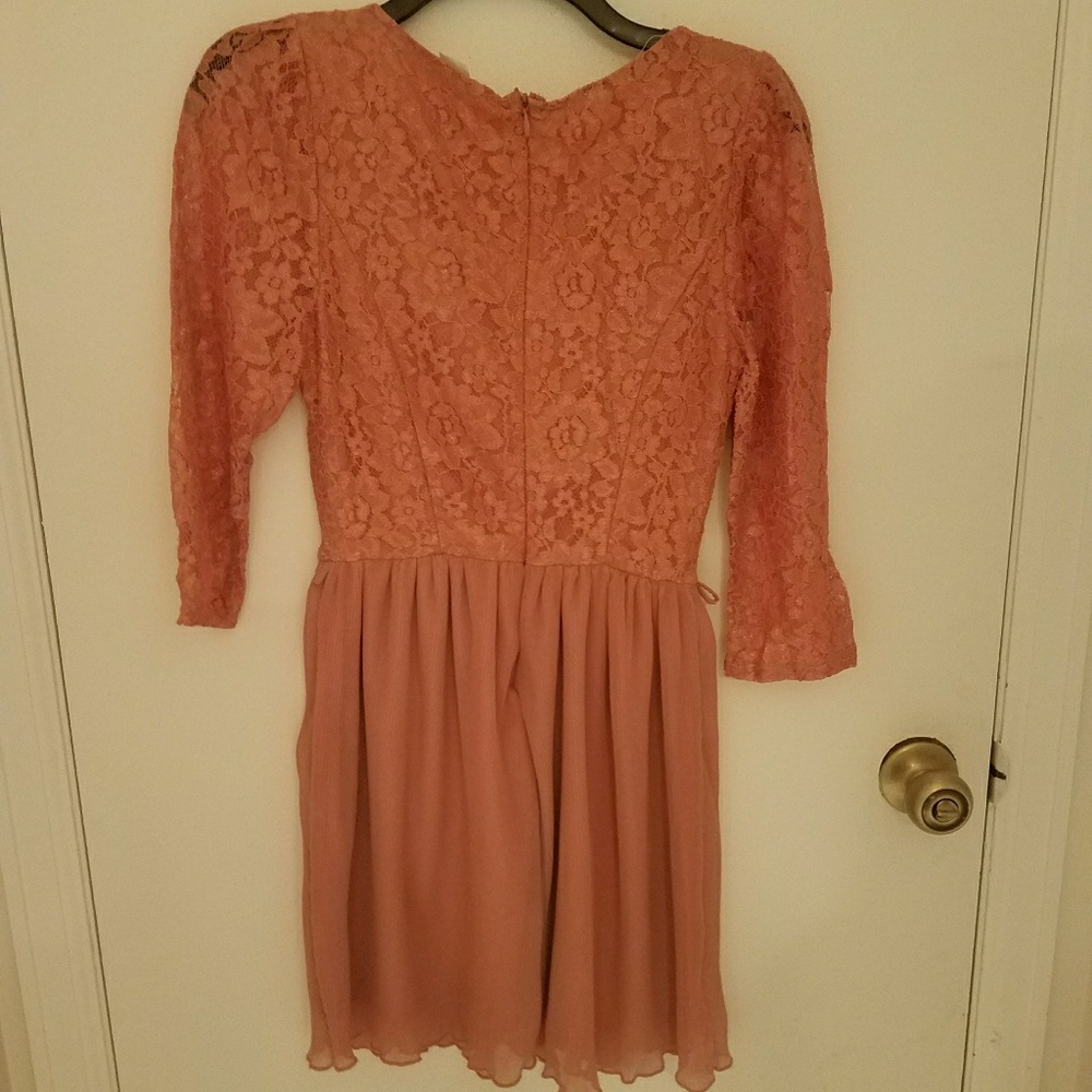 Dress - Picture 2 of 2