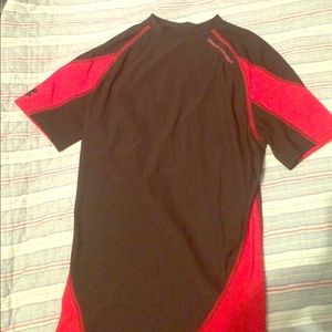 Boys red/black under armor tee