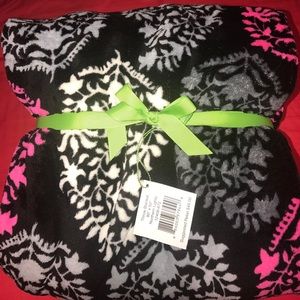 Vera Bradley Throw Blanket in Northern Lights