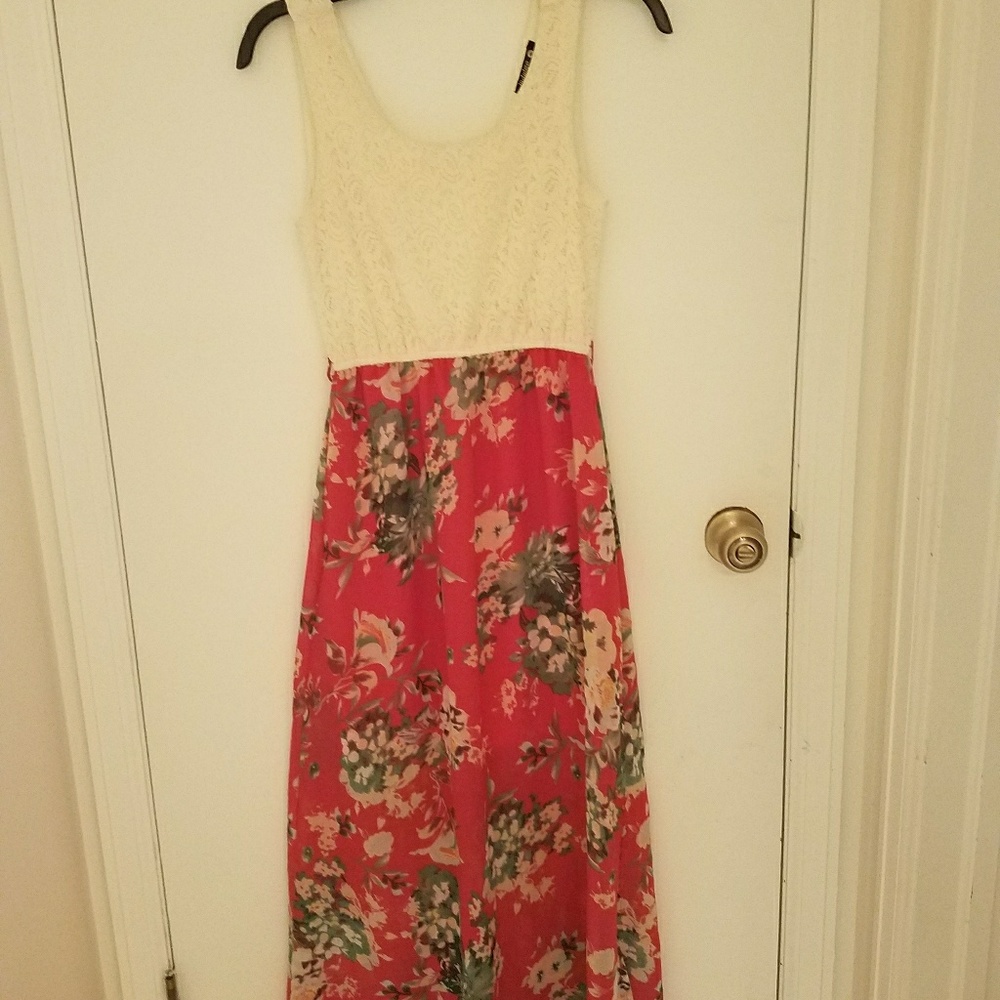 Maxi dress