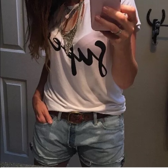 🚫SOLD🚫 501 Levi's cut off jean shorts 33" - Picture 4 of 4