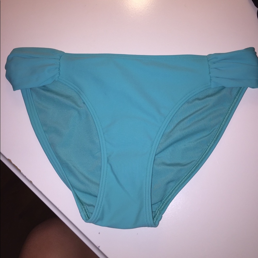 2 aerie swim bottoms *never worn, new with tags*