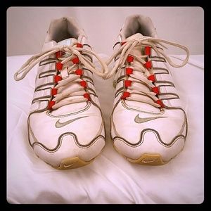 Nike Tennis Shoes