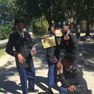 Meet your Posher, Alonzo