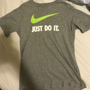 Grey/Green Nike Shirt