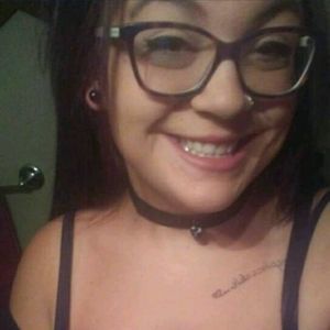 Meet your Posher, Dominique