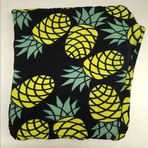 TC EUC HTF Pineapple Lularoe Unicorn