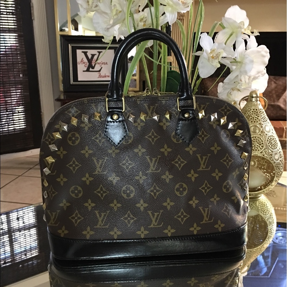 Authentic Louid Vuitton Alma PM  Monogram painted