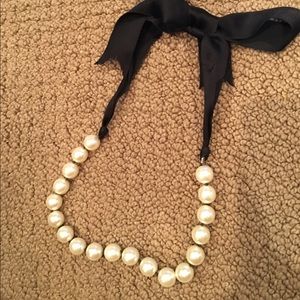 White House black market necklace
