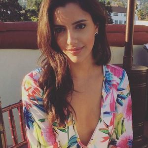 Meet your Posher, Sanya