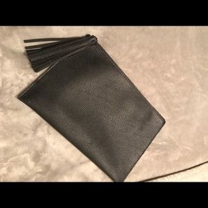 Parker black clutch