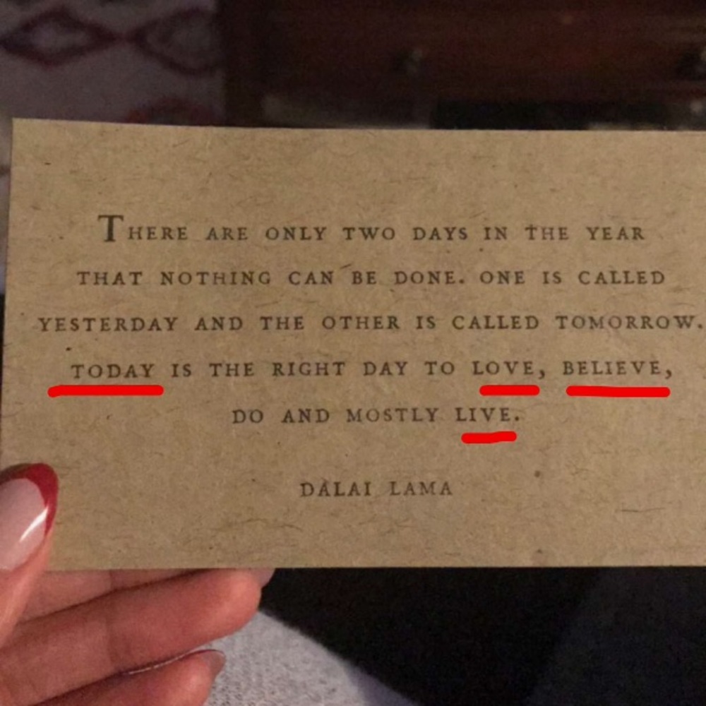 Meet your Posher, Monique