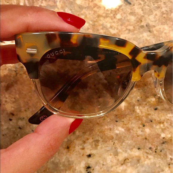 100% auth Gucci - Picture 6 of 7