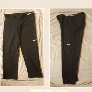 Black Nike Pro Capris