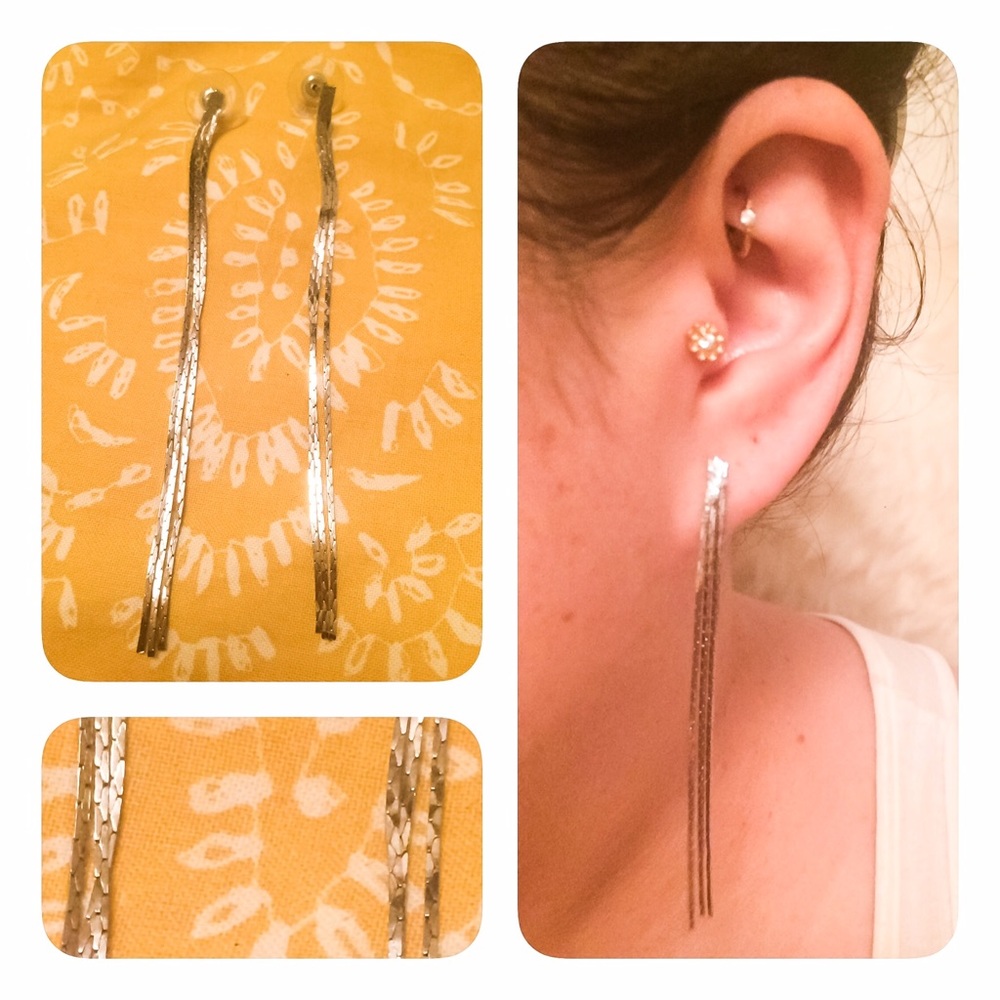 SLEEK SILVER CHAIN STRAND EARRINGS
