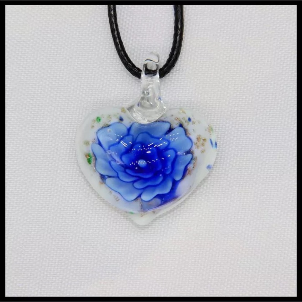 Jewelry - Picture 2 of 4
