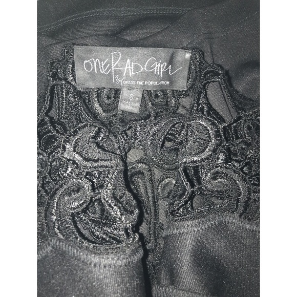 One Rad Girl Mariana Bodycon Lace Dress - Picture 5 of 5