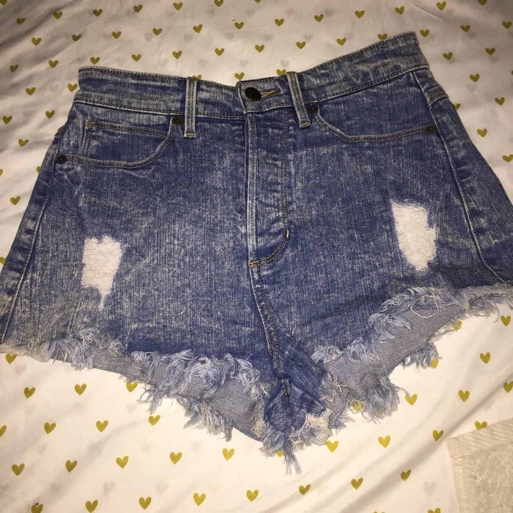 Guess Distressed High Raises Shorts