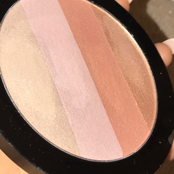 Make Up Bundle *Sold on Merc* - Picture 4 of 7