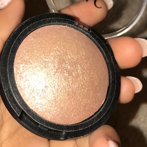 Make Up Bundle *Sold on Merc* - Picture 6 of 7