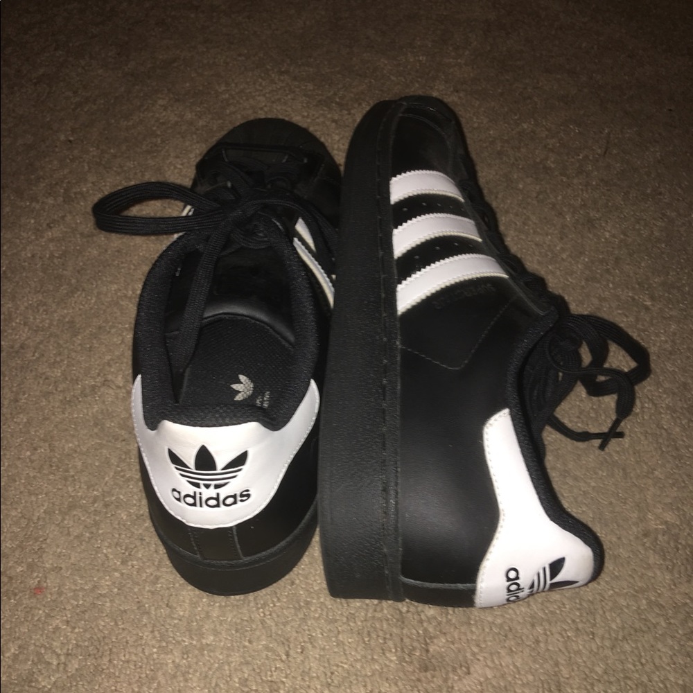 Adidas superstar...never worn! - Picture 1 of 4