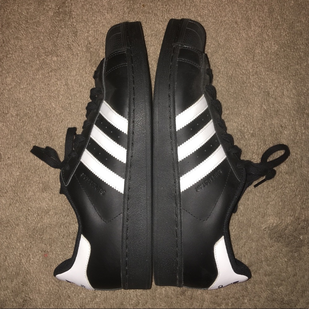Adidas superstar...never worn! - Picture 2 of 4
