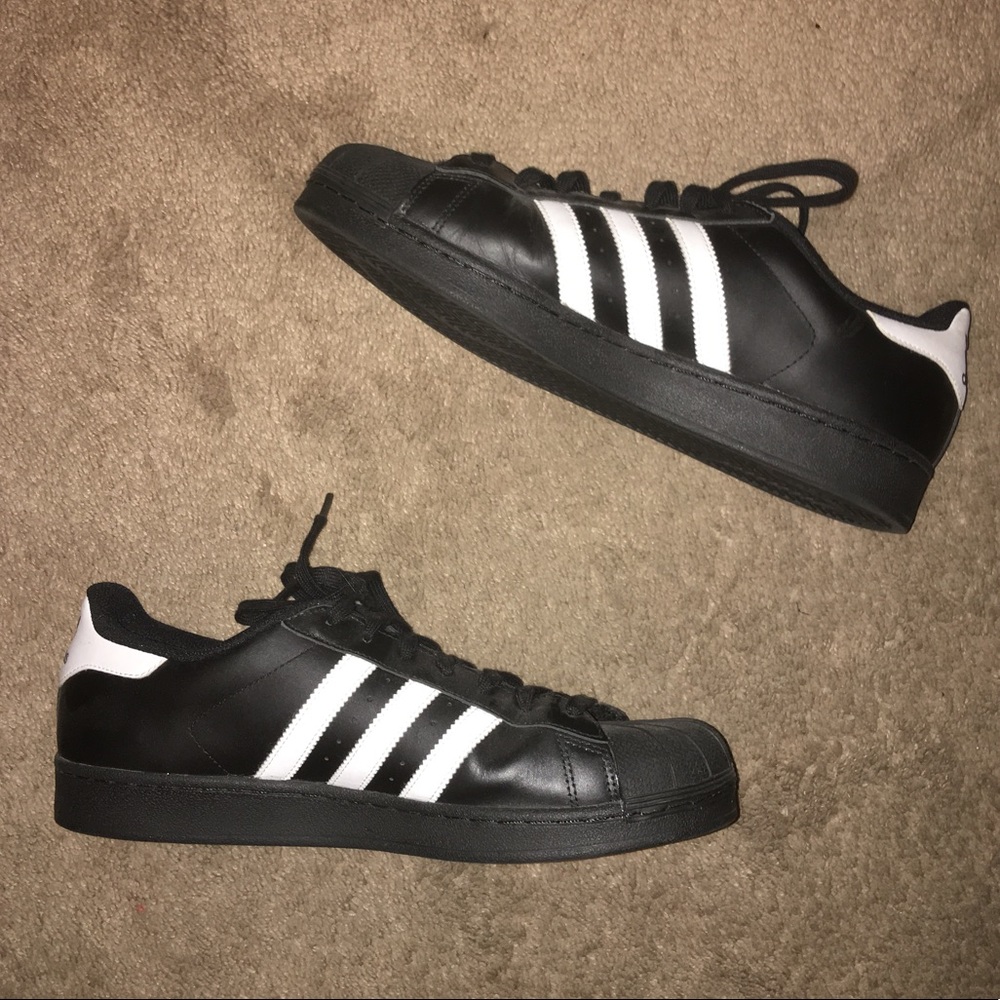 Adidas superstar...never worn! - Picture 3 of 4