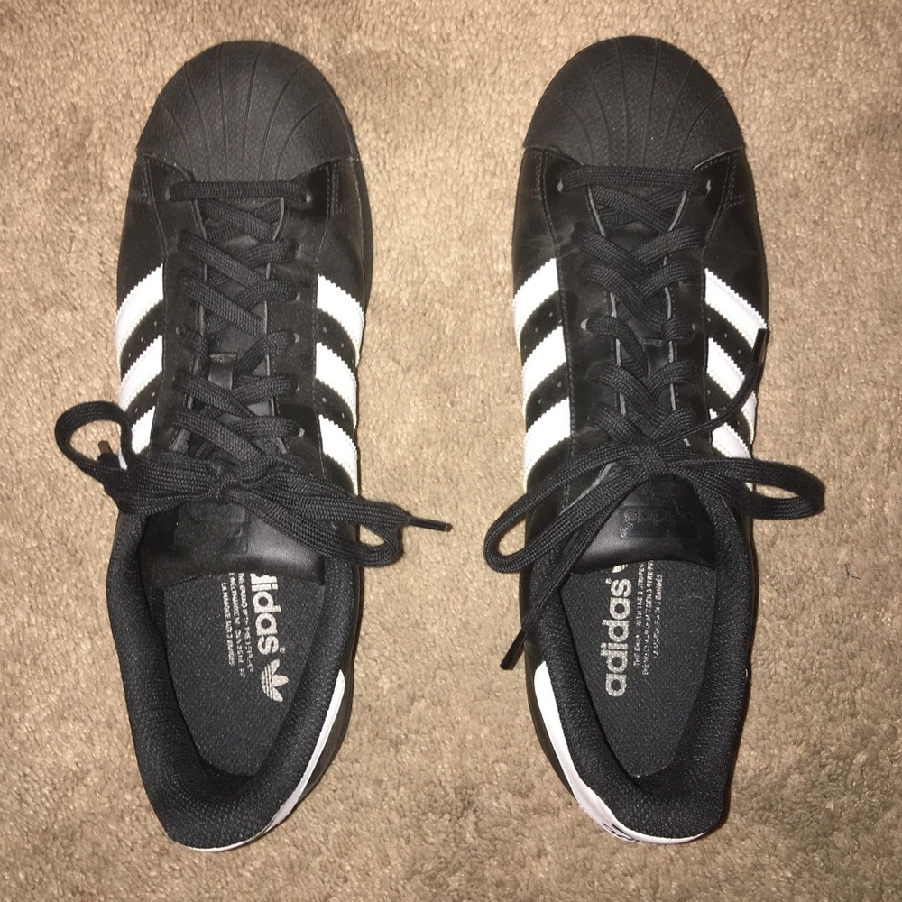 Adidas superstar...never worn! - Picture 4 of 4