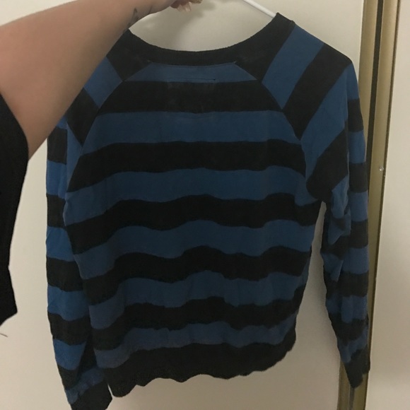 Sweater - Picture 2 of 2
