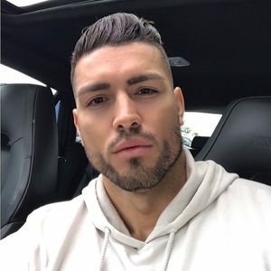 Meet your Posher, Xavier